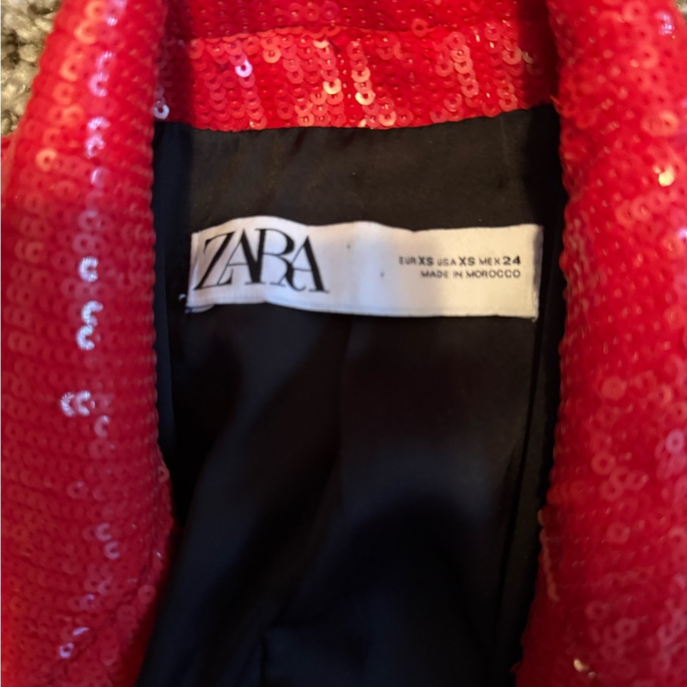 Zara Bloggers favorite full red sequin suit -see size - Picture 6 of 10